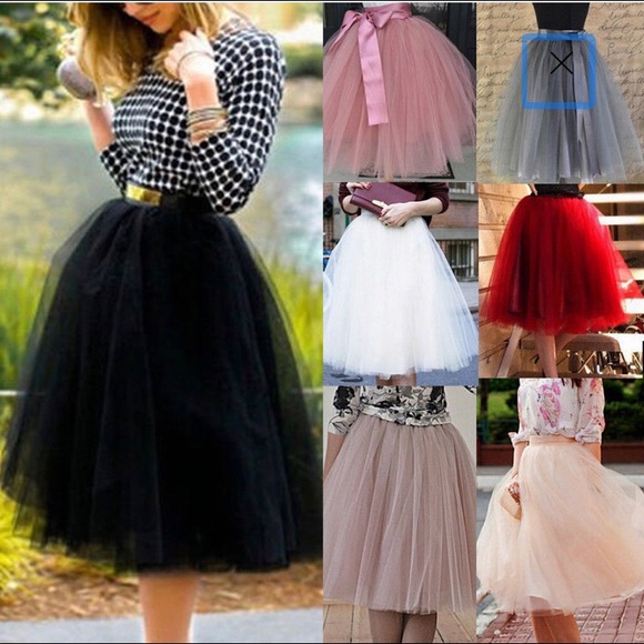 Silver Tulle Skirt With Satin Trim - Picture 2 of 2